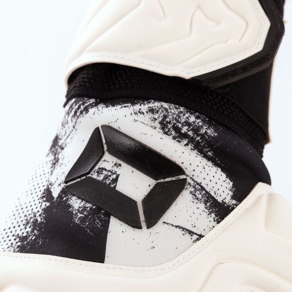 Ultimate Grip V Torwarthandschuhe