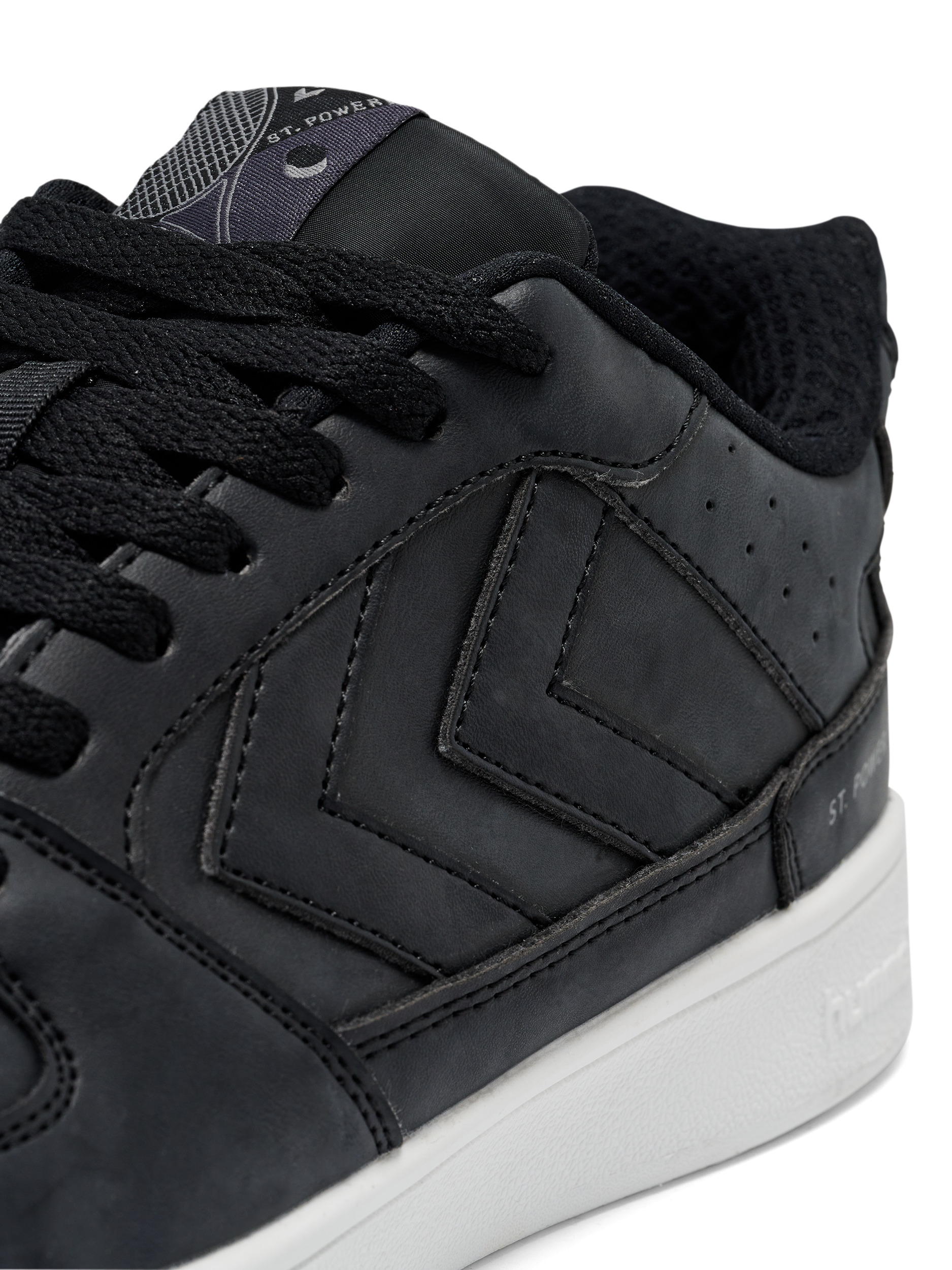 ST. POWER PLAY – Bild 3