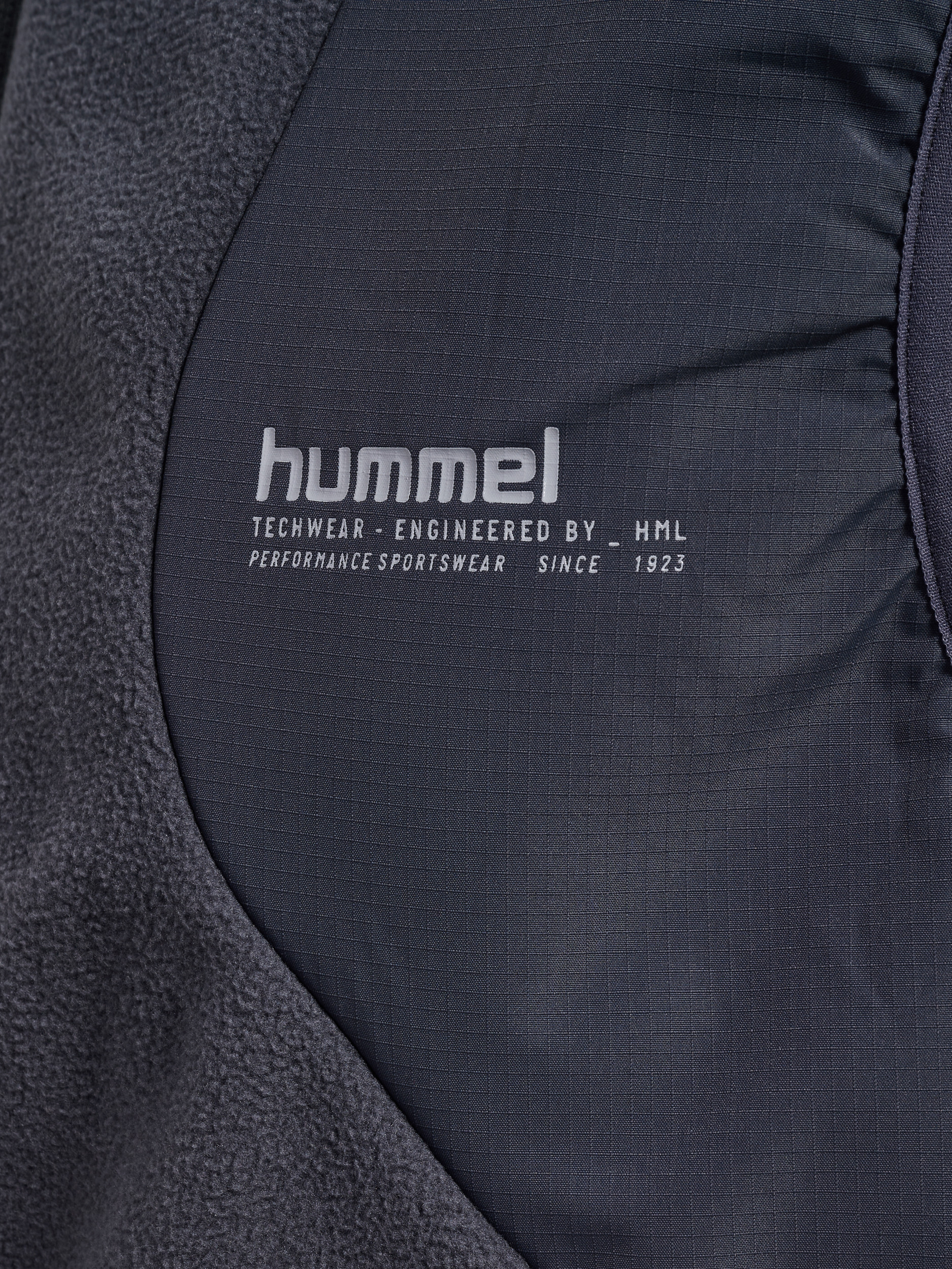 hmlHYBRID FLEECE VEST – Bild 4
