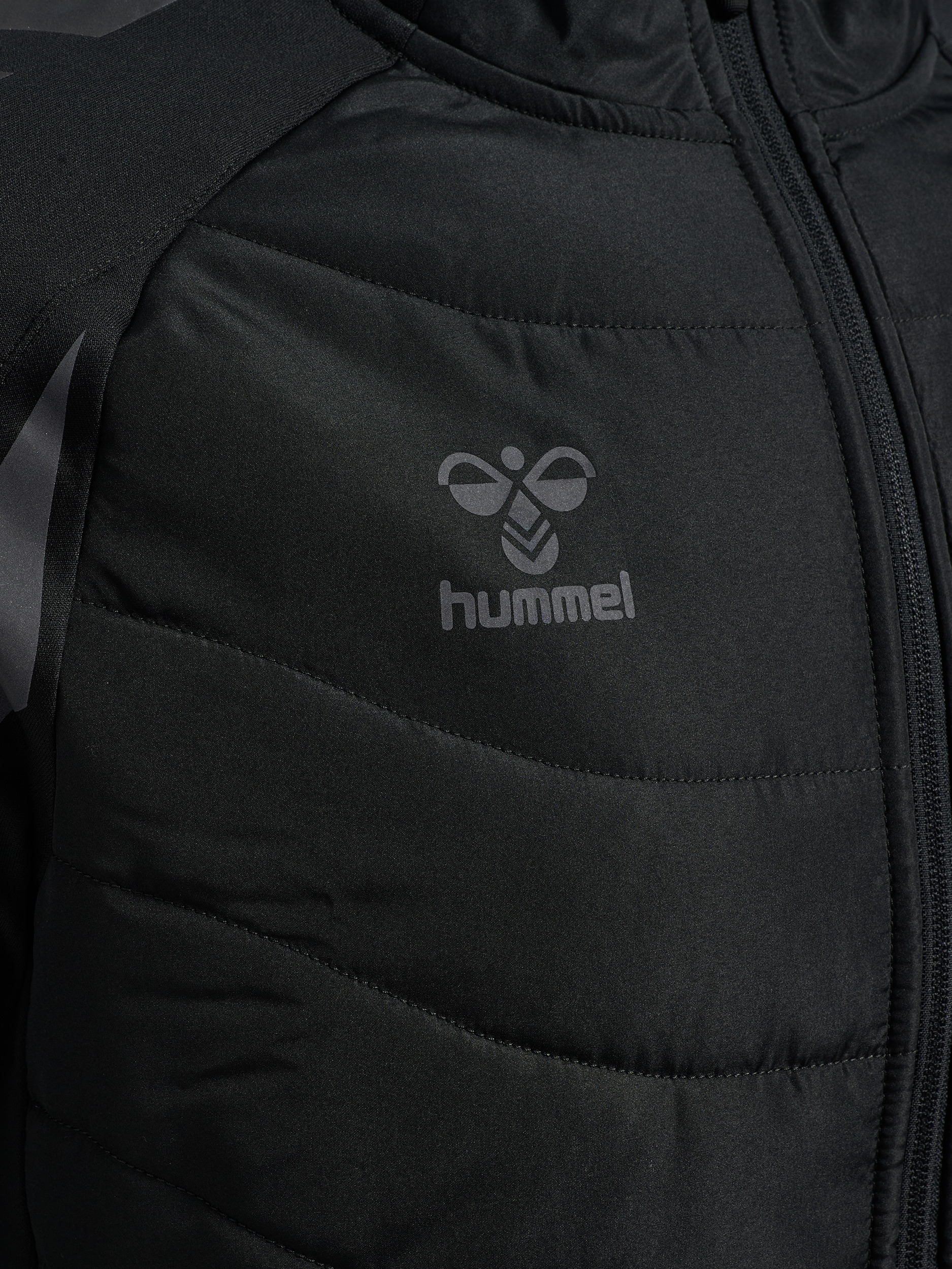 hmlBTC WINTER TRAINING JACKET – Bild 4