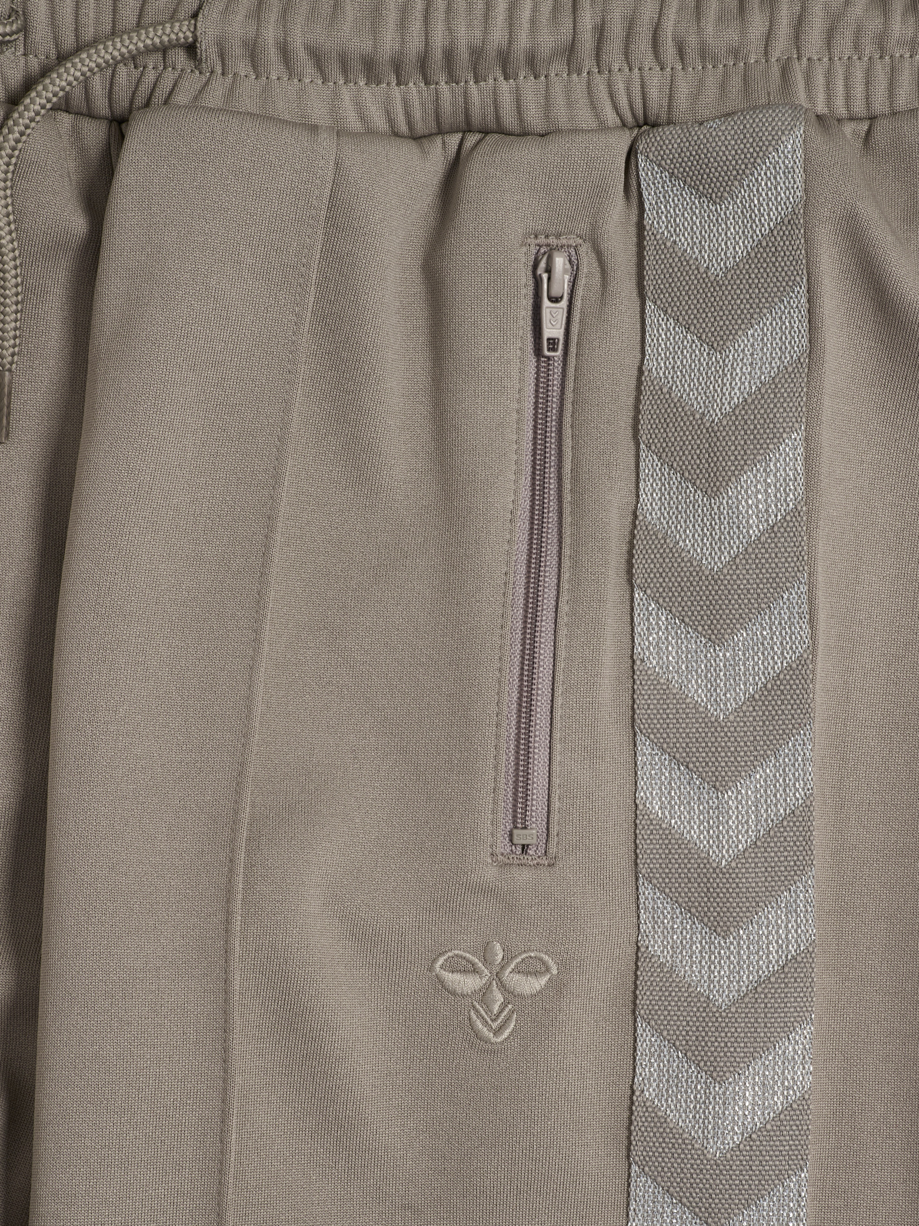 Wide Leg Poly Tape Pants – Bild 4