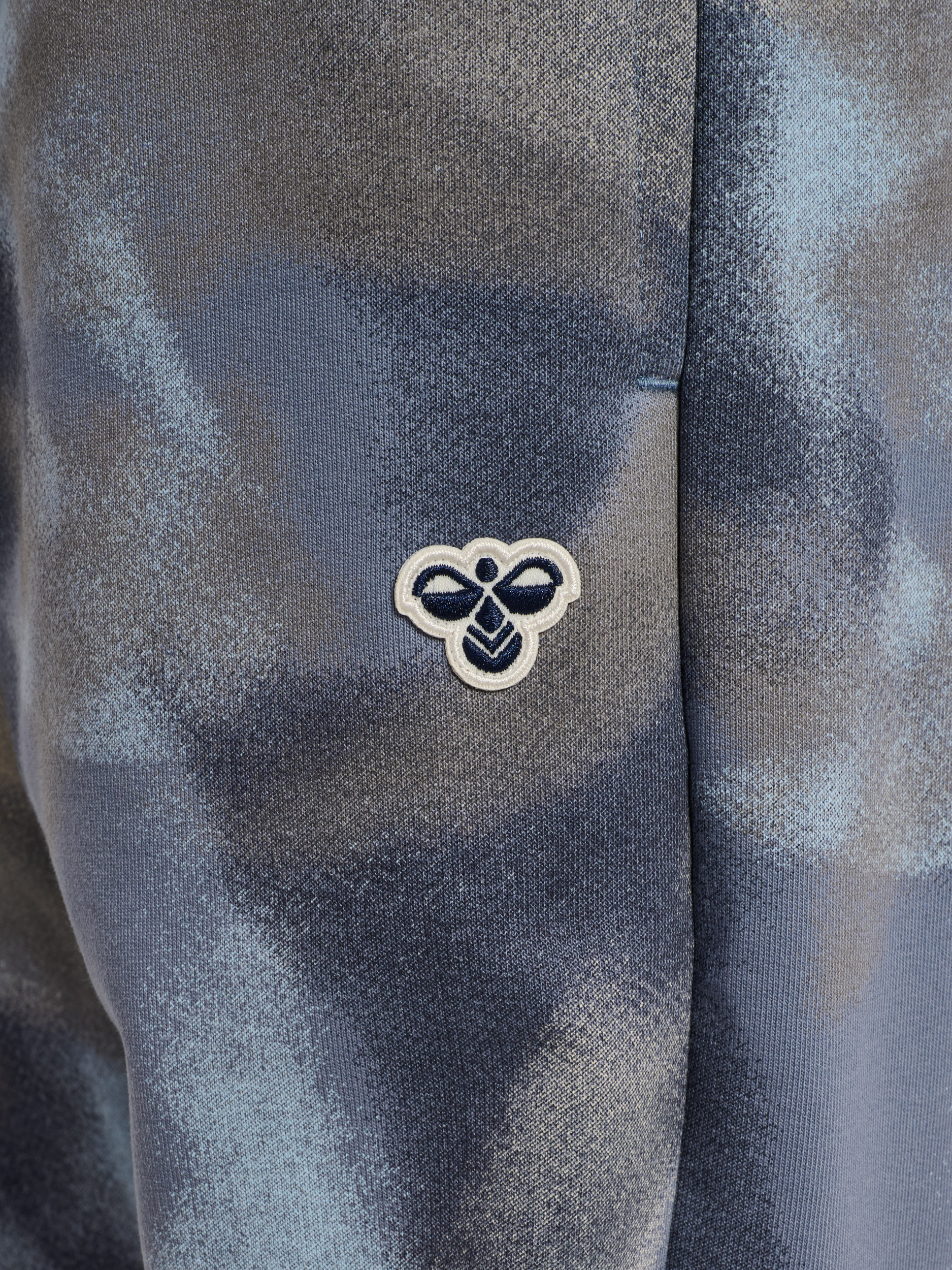 Loose Aop Pants Bee – Bild 4