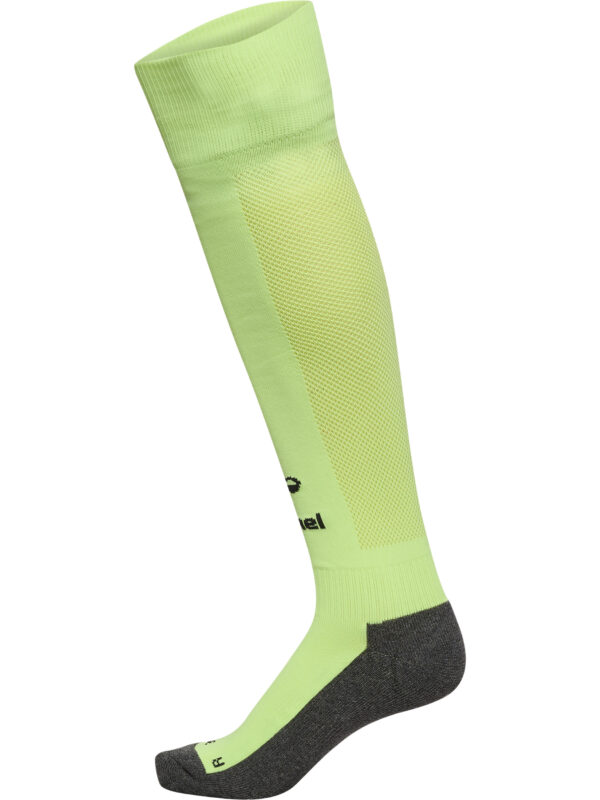 hmlBLAZE26 ESSENTIAL FOOTBALL SOCKS