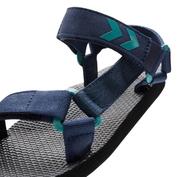 STRAP SANDAL