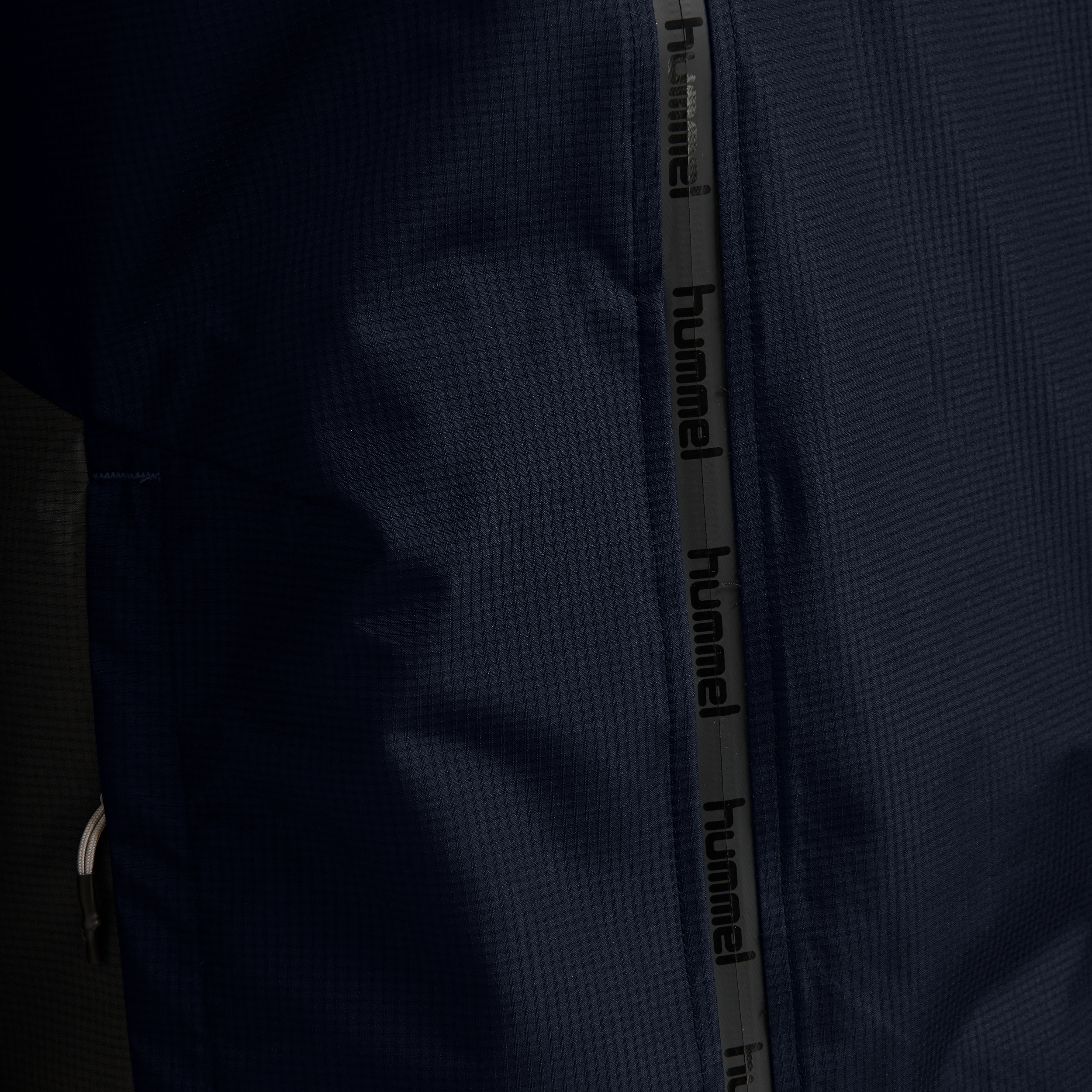 hmlNORTH SHELL JACKET – Bild 9