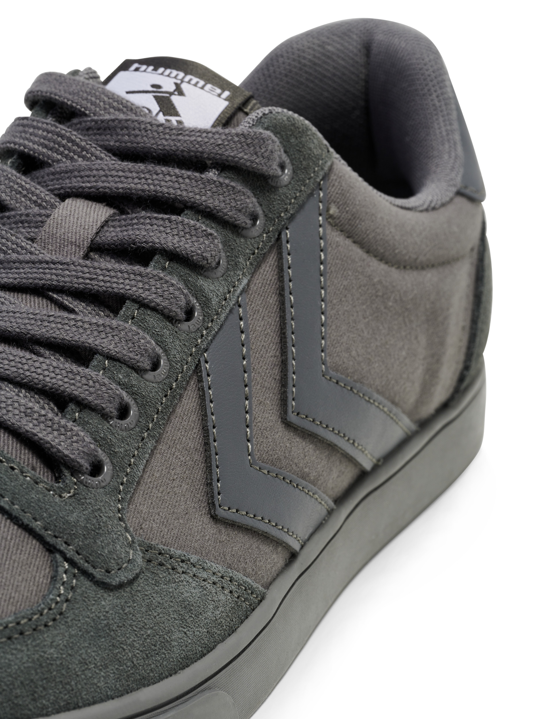 SLIMMER STADIL TONAL LOW – Bild 13