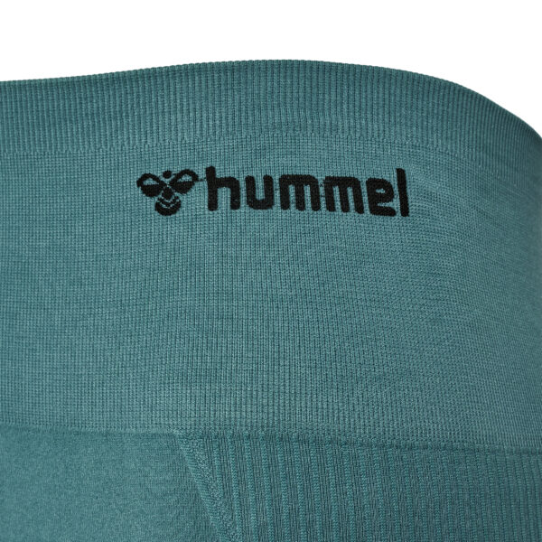 hmlTIF SEAMLESS SHORTS