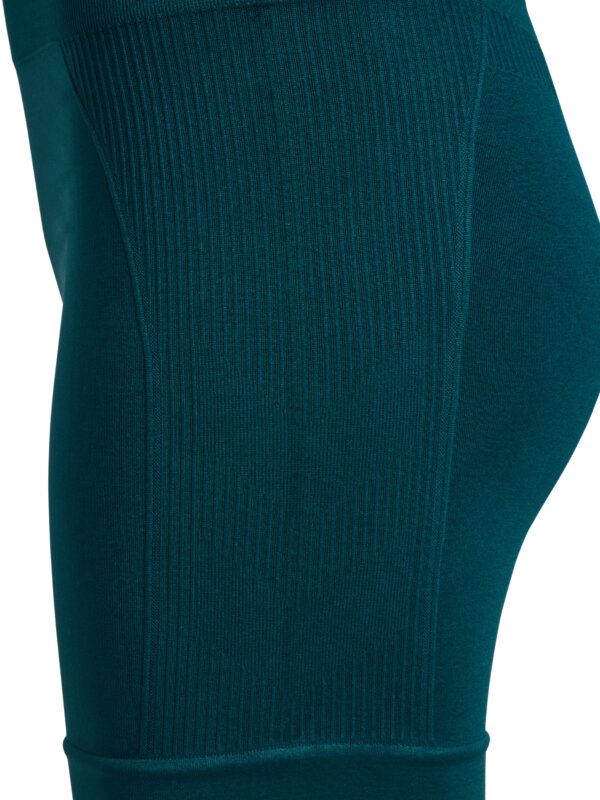 hmlTIF SEAMLESS SHORTS