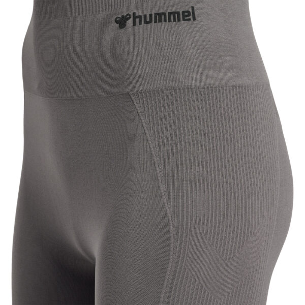 hmlTIF SEAMLESS SHORTS