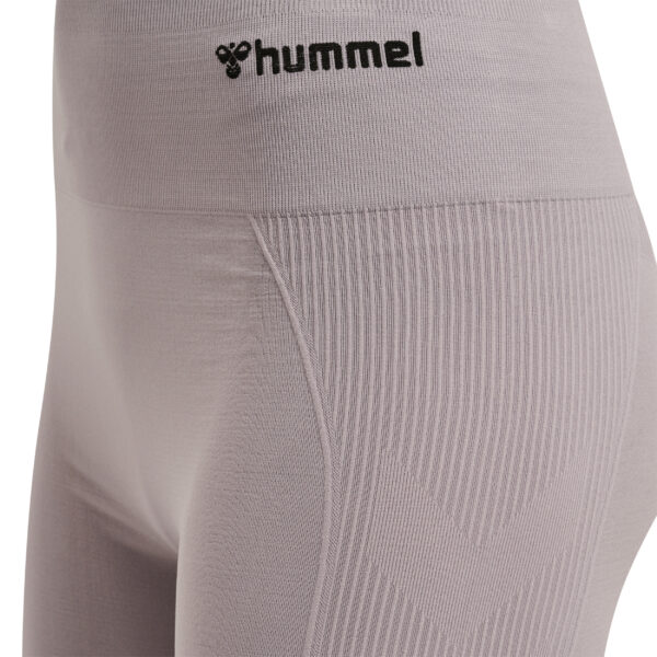 hmlTIF SEAMLESS SHORTS