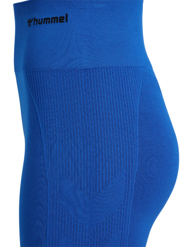 hmlTIF SEAMLESS SHORTS