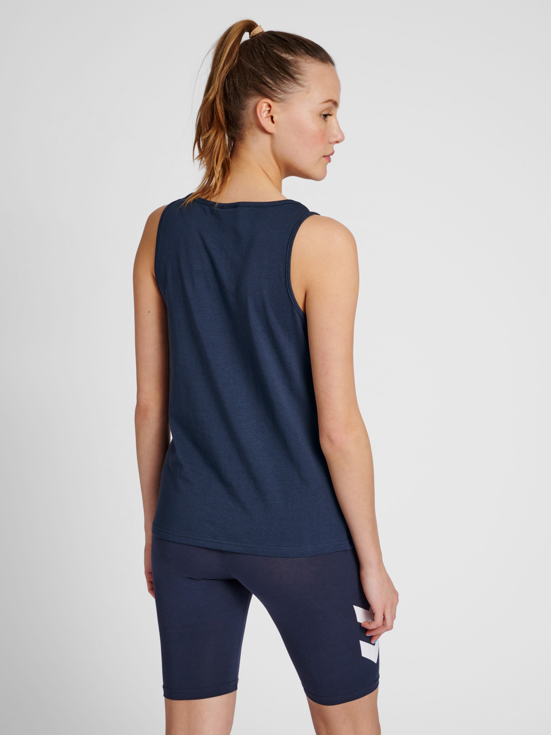 hmlLEGACY WOMAN TANKTOP – Bild 2