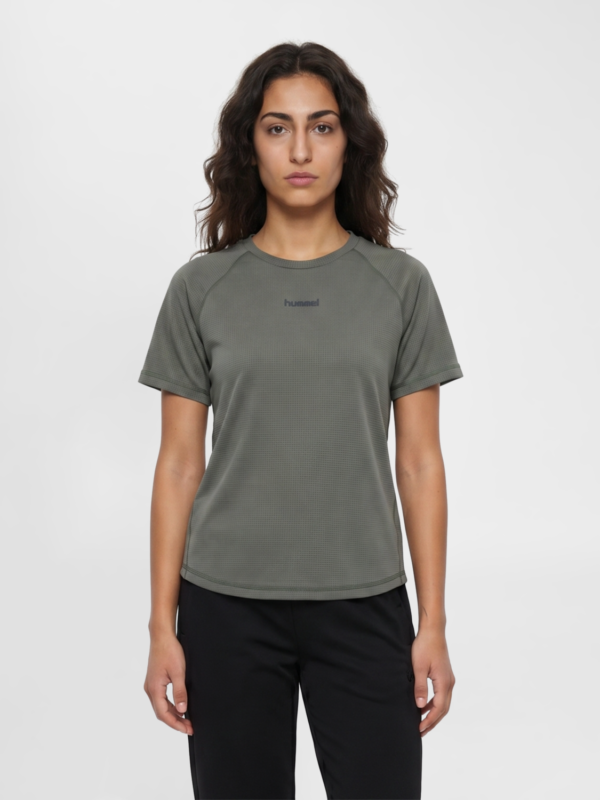 hmlMOMENTUM W T-SHIRT S/S